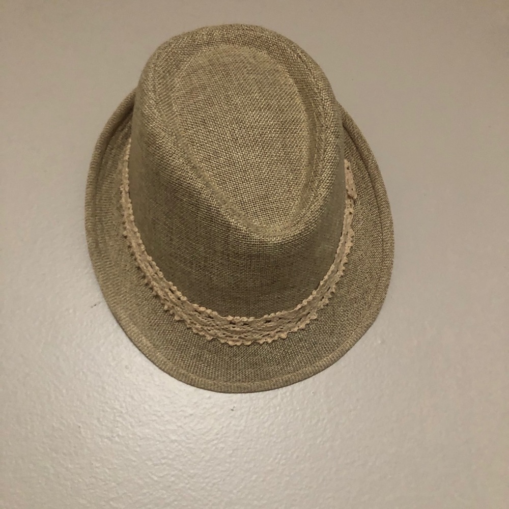 hat - Picture 4 of 5